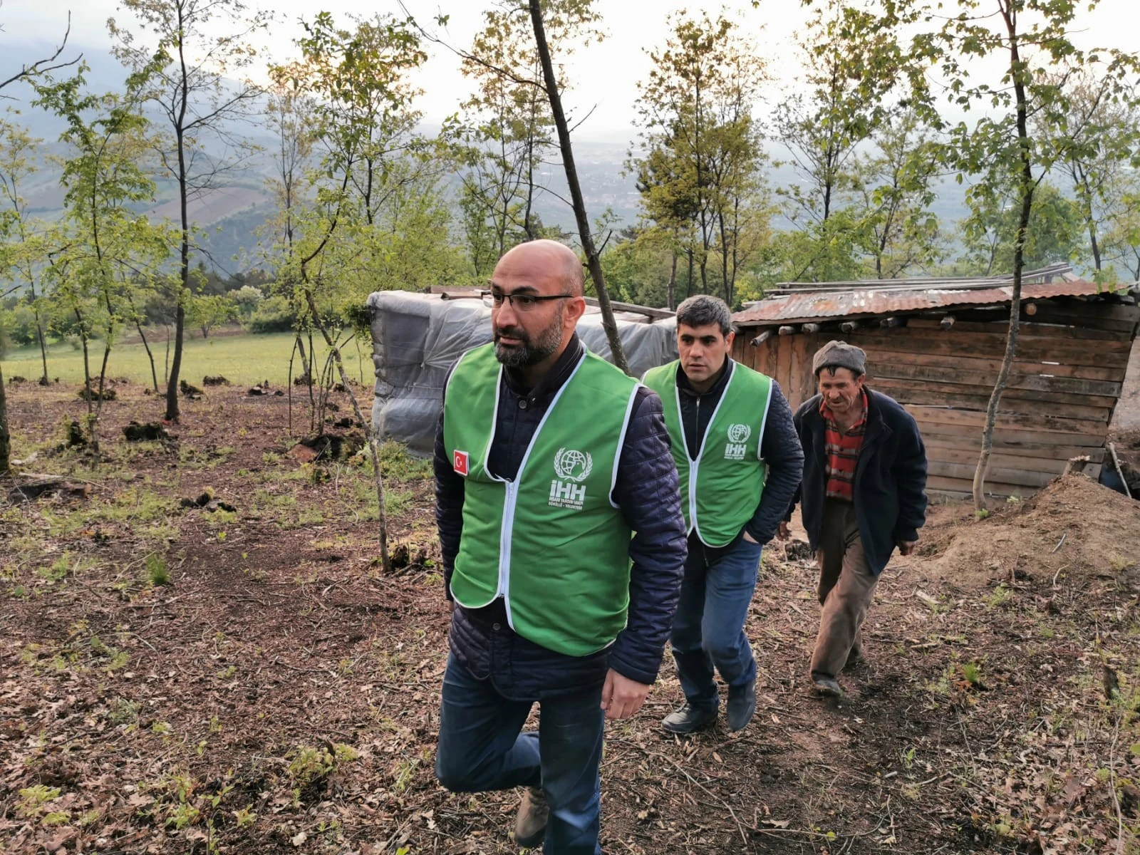 Yürek burkan olay! Aylardır ormanda mağara gibi barakada yaşıyor