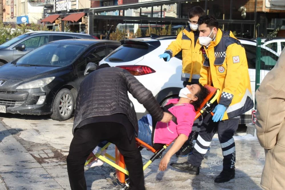 Başkent'te kuşları ölen çift peş peşe felç geçirdi