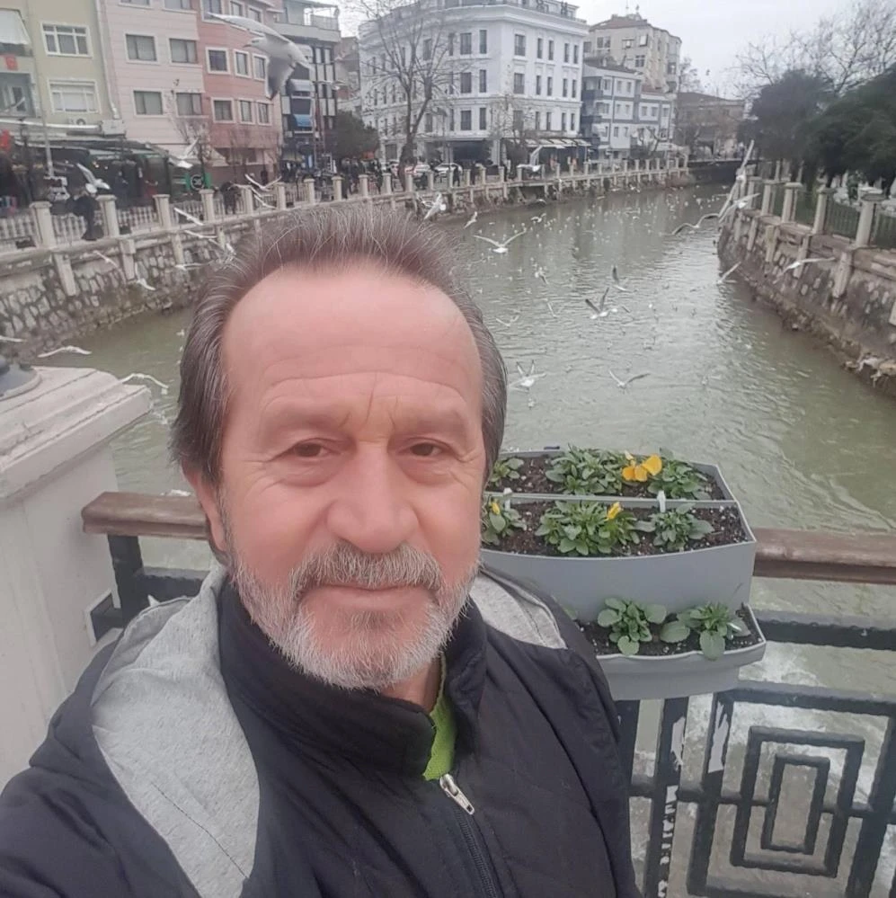 3 kardeş 15 gün arayla korona virüsten hayatını kaybetti