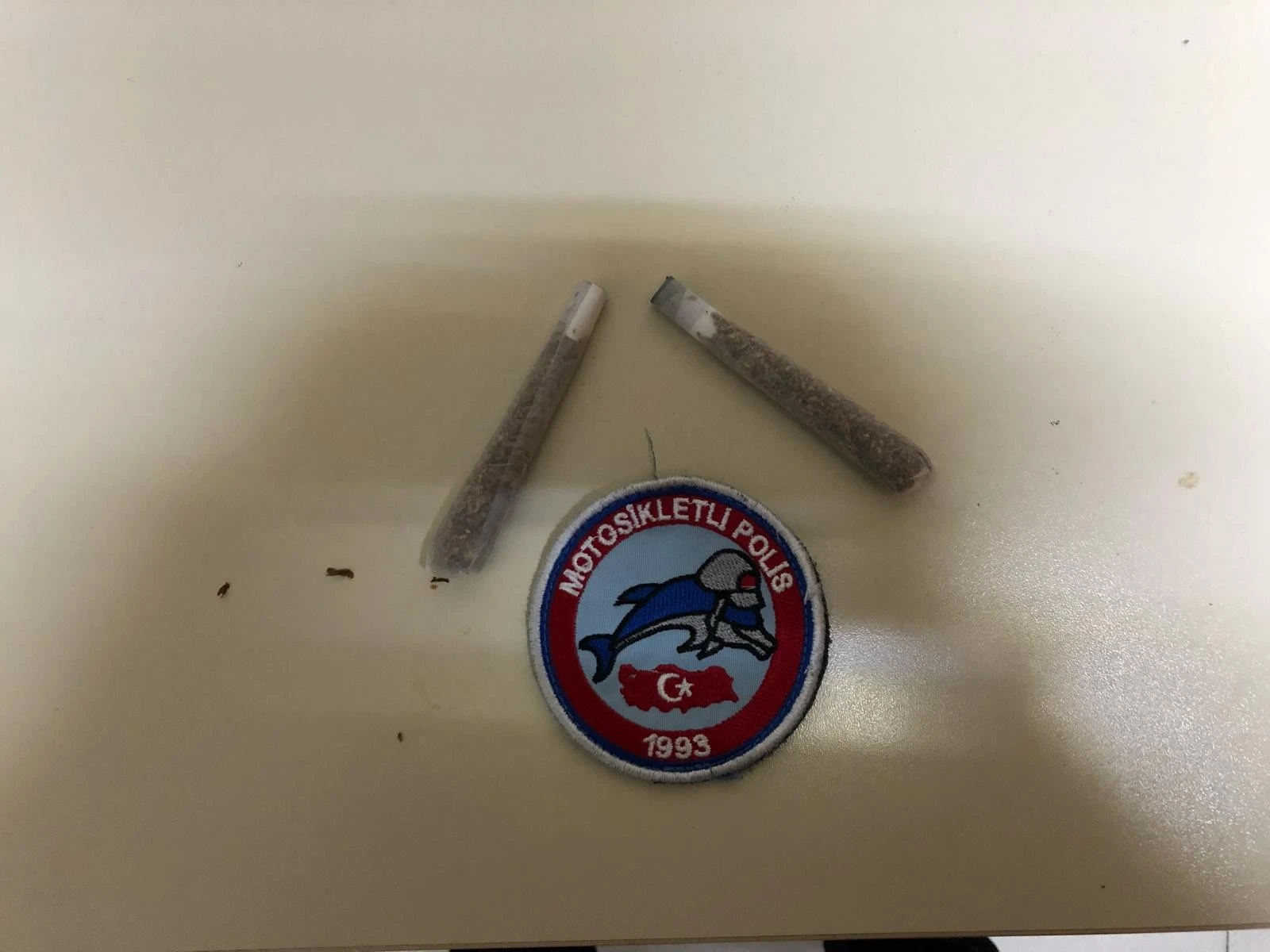 İnegöl'de uyuşturucu ve ruhsatsız silah ele geçirildi