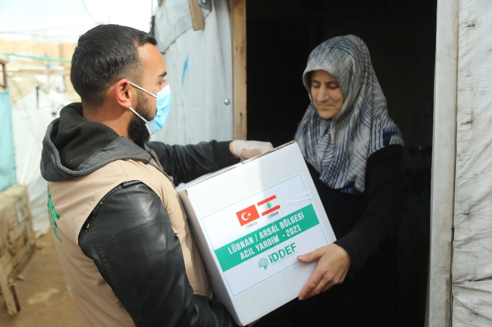 İDDEF, Lübnan'daki Suriyelilere yardım elini uzattı