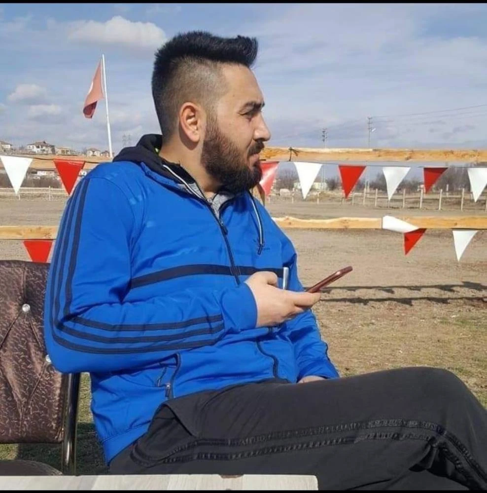 Sağlık çalışanı feci kazada hayatını kaybetti