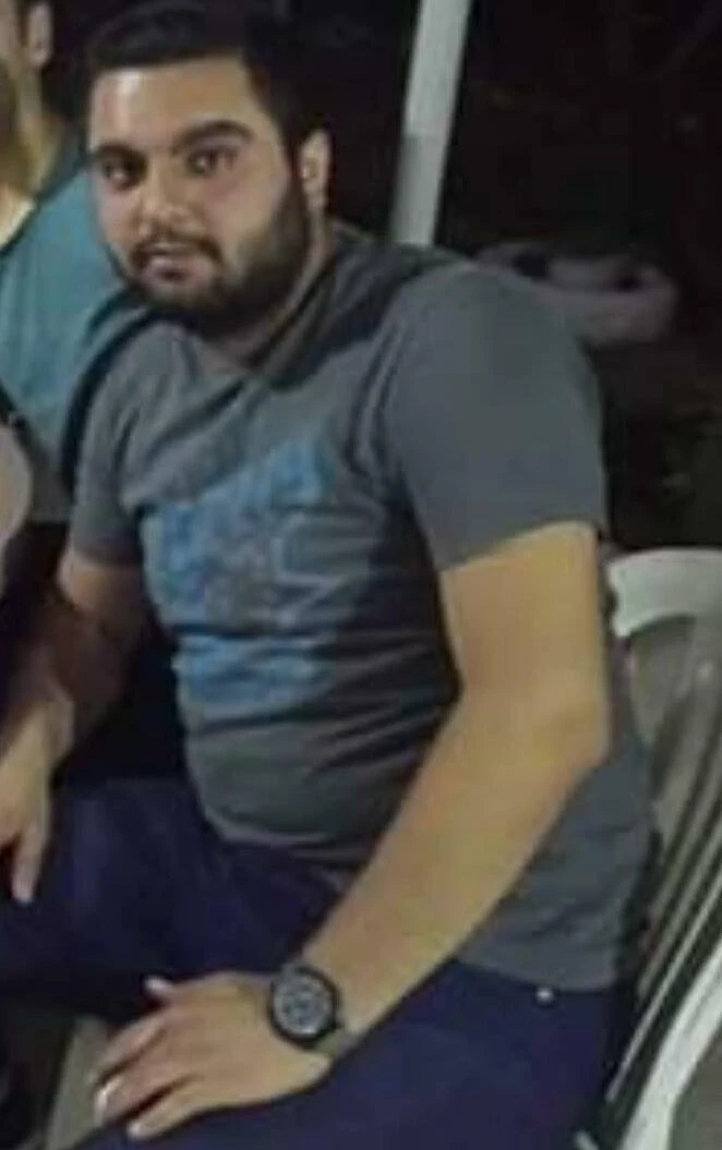 Arkasında tek bir not bırakarak bileklerini kesip, kendini astı!