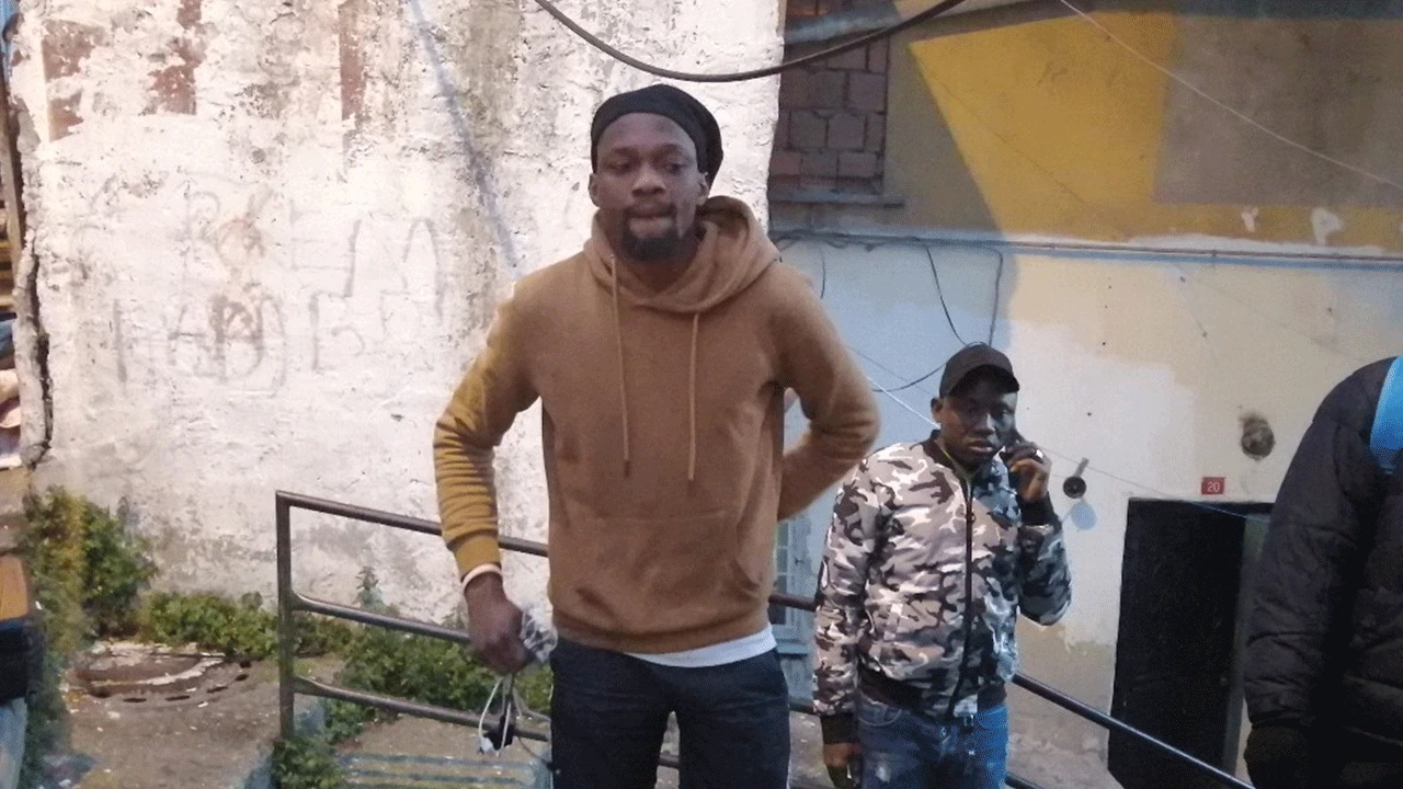 İstanbul Beyoğlu'nda korkutan yangın