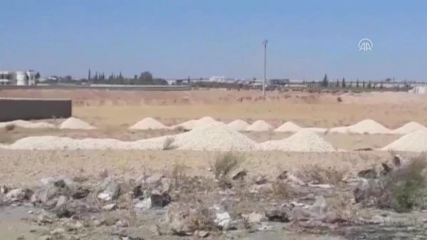 Münbiç'in çevresinde hendekler kazıldı