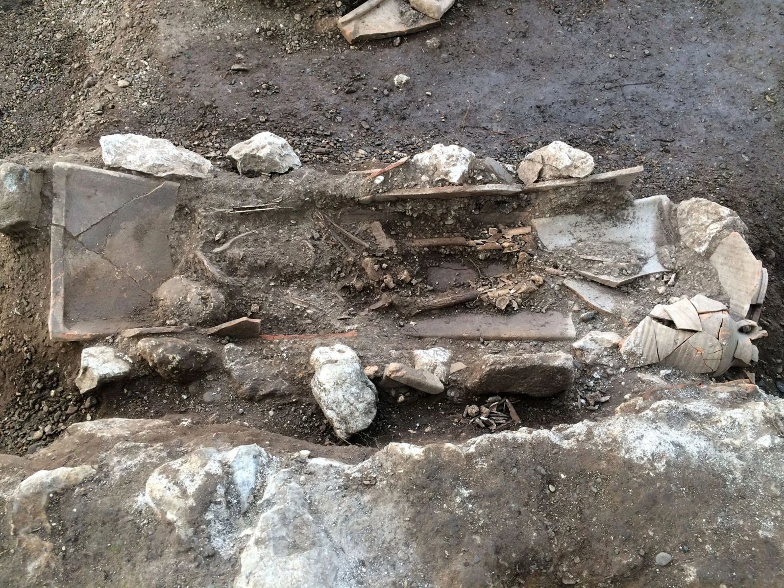 Amfora mezarlar turizmcileri heyecanlandırdı