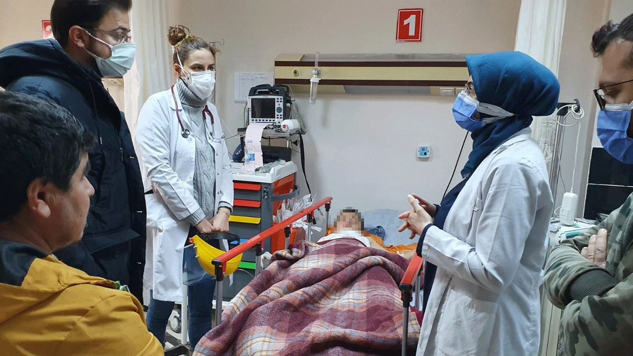 Kolonya ile oynuyordu! 9 yaşındaki çocuk yanarak yaralandı