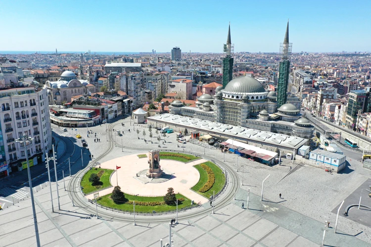 İstanbullular 'evde kal' çağrısına uydu