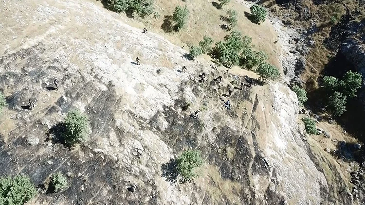 Batman'da 4 terörist teslim oldu