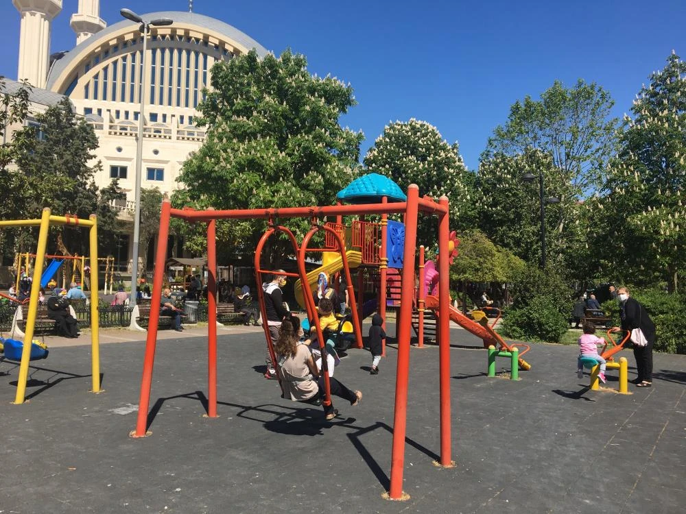 Tam kapanmaya rağmen dikkat çeken yoğunluk