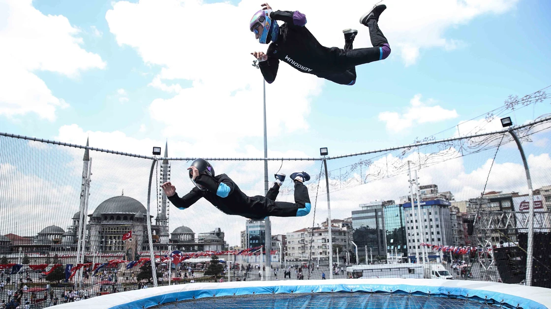 Taksim'de serbest uçuş heyecanı