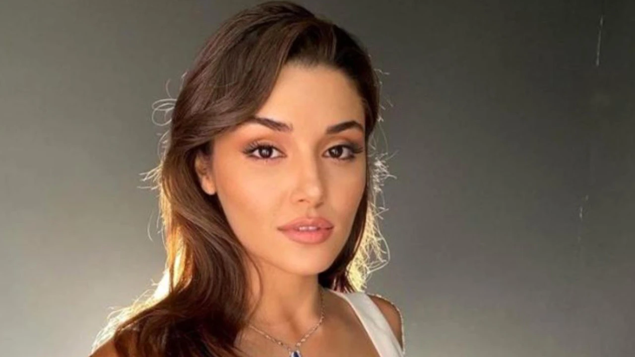 Hande Erçel kimdir? Güzelliği ile IMDb listesinde 2. sıraya giren Hande Erçel kaç yaşında?