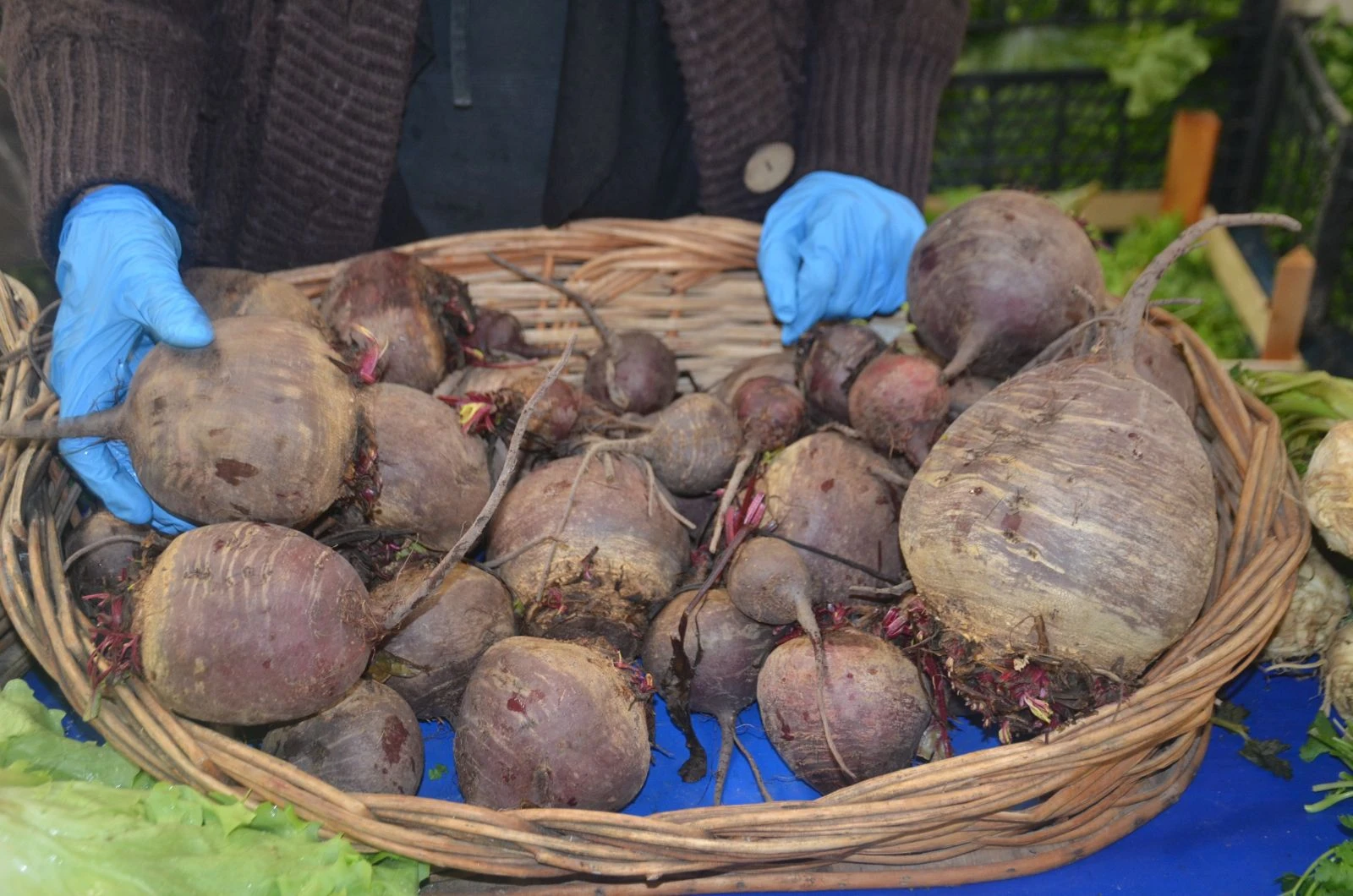 Bir yılda sattıklarını bir ayda sattılar