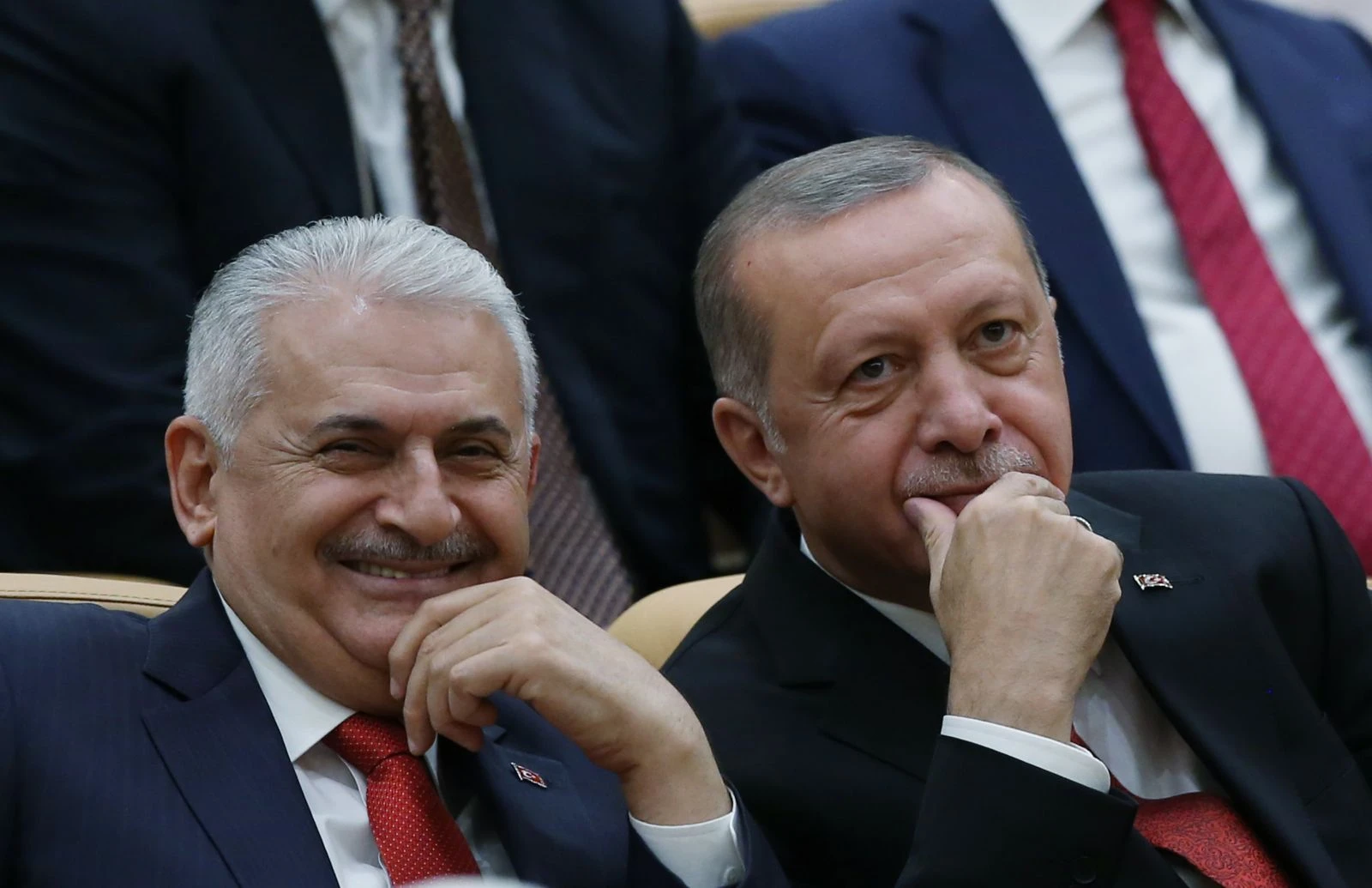Başkan Erdoğan'dan Yıldırım'a şeref madalyası