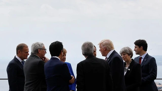 Kanada Başbakanı bir başına kaldı