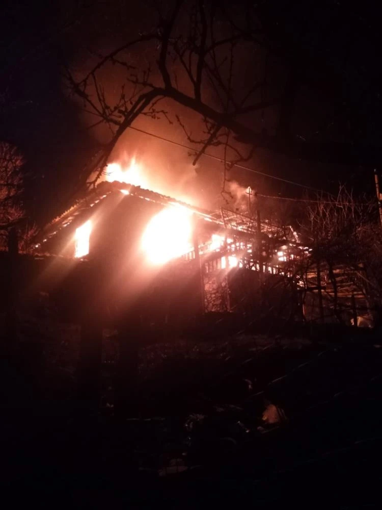 85 yaşındaki adam yangında hayatını kaybetti