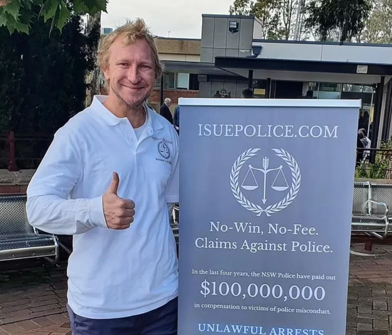 Senatörün başı oğluyla dertte!  2 milyon lira tazminat teklifiyle kurtaramadı