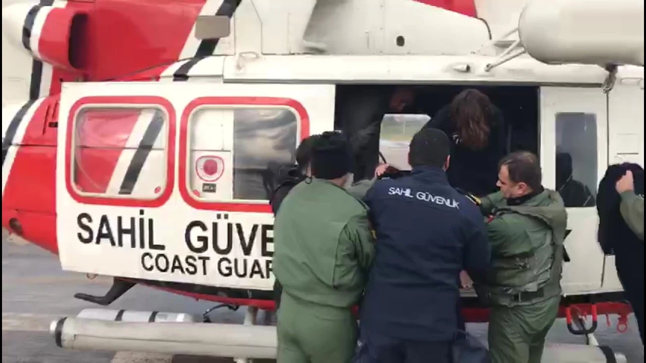 Karadeniz'de batan gemiden 7 kişi kurtarıldı, 2 kişinin cansız bedenine ulaşıldı