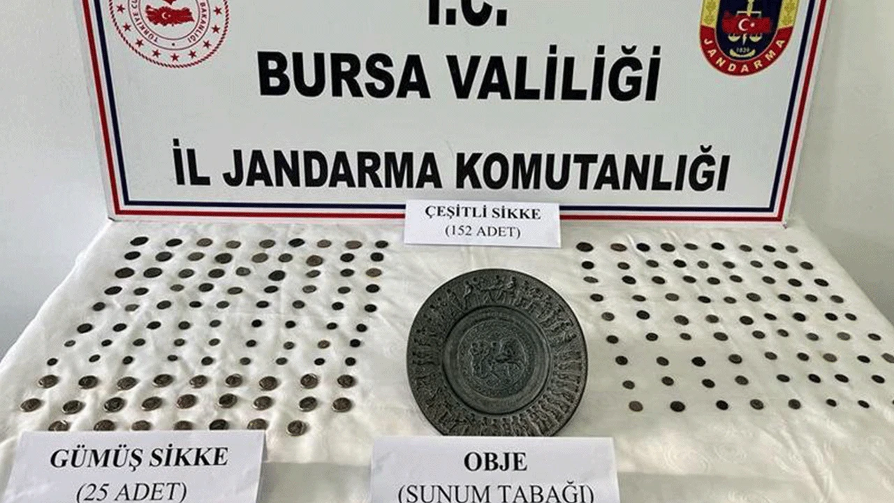 Denizli’de tarihi eser operasyonu! Jandarma ekiplerine satamadan yakalandı
