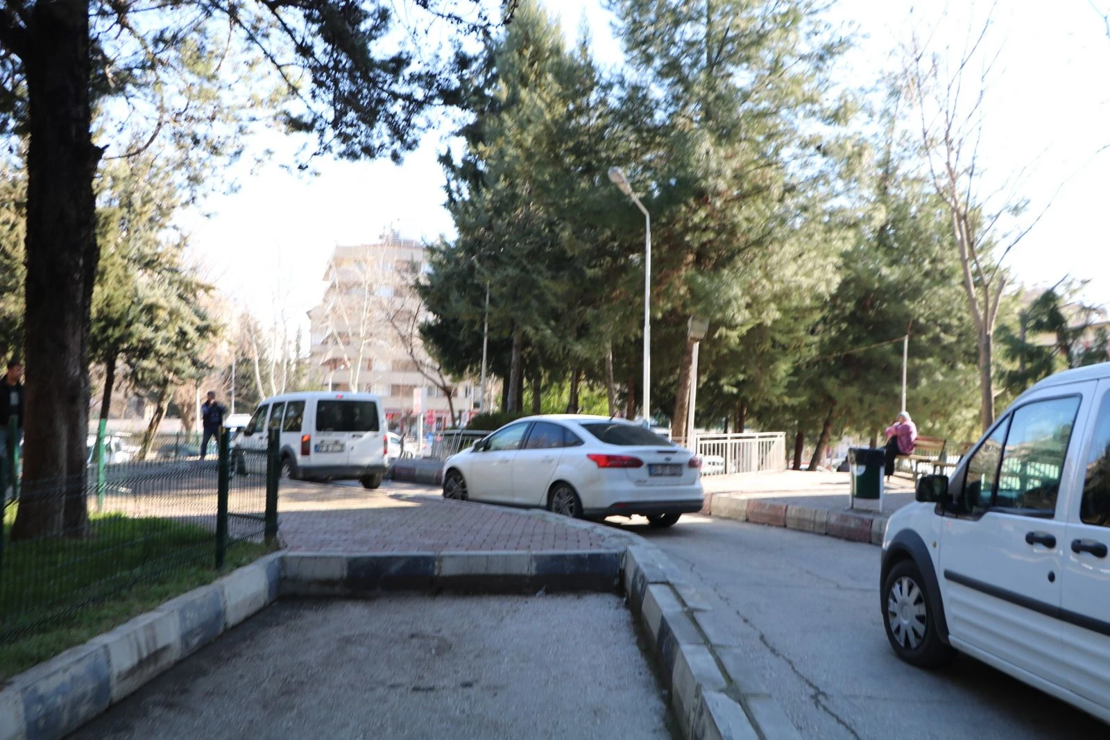 3 kişiyi öldüren zanlı adliyede