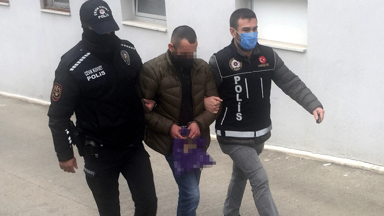 Adana'da esrar operasyonu! Elektrikli fırın içinde ele geçirildi