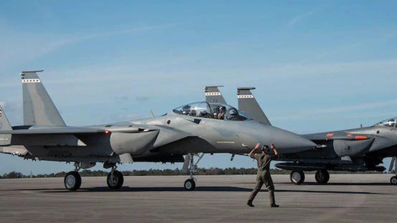 NATO, ABD F-15 savaş uçaklarını konuşlandırdı! Rusya ve Ukrayna krizine önlem