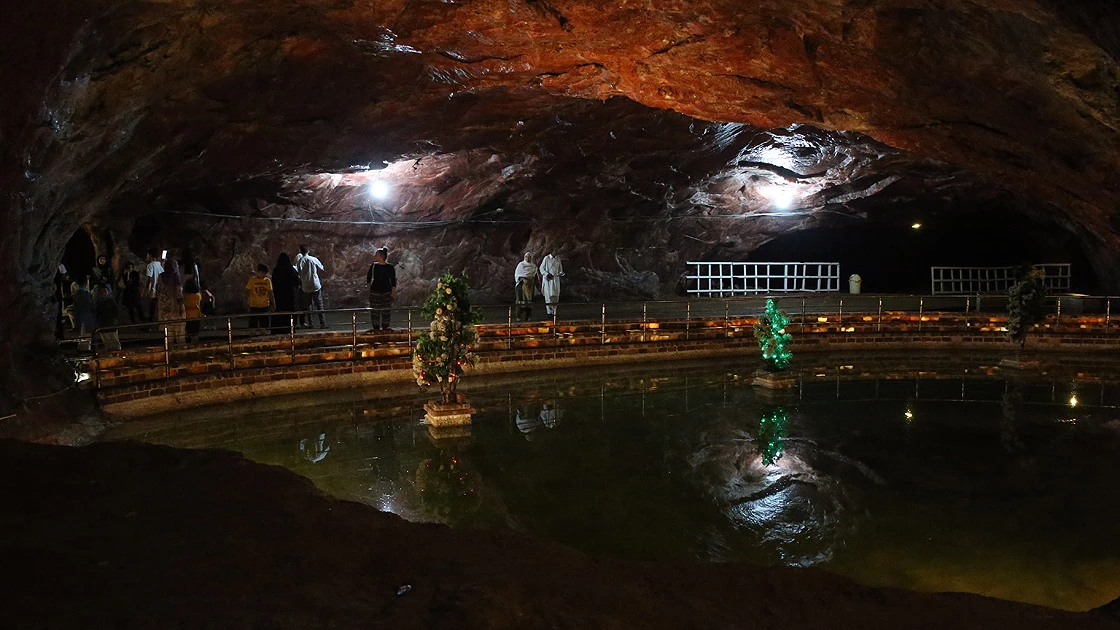 Pakistan'ın pembe tuz tünelleri