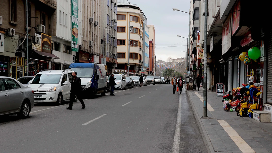 Yurt genelinde 'evde kal' çağrısına büyük oranda uyuluyor
