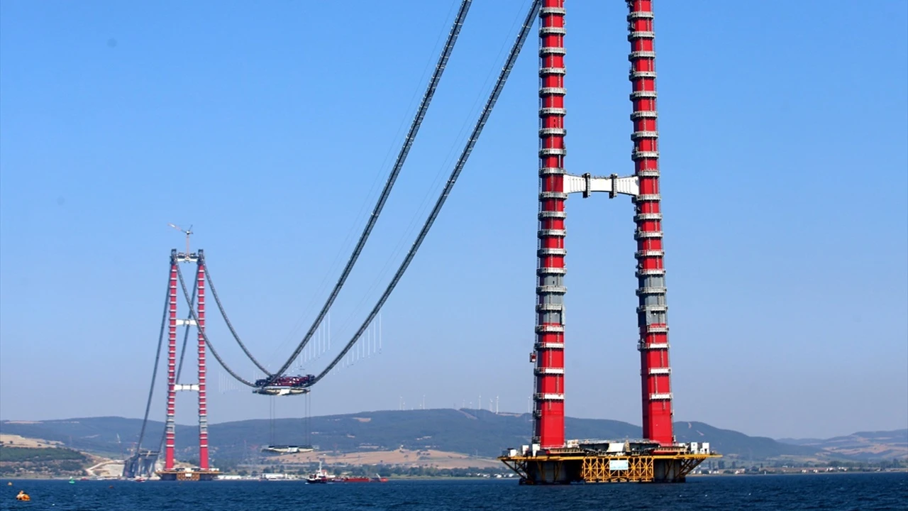 Çanakkale Köprüsü'nde sona doğru: 3. tabliye montajına başlandı