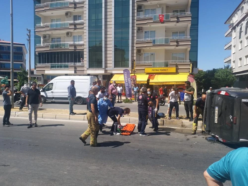 Bir garip olay: Alkolü su zannedip kazazedenin başına döktü