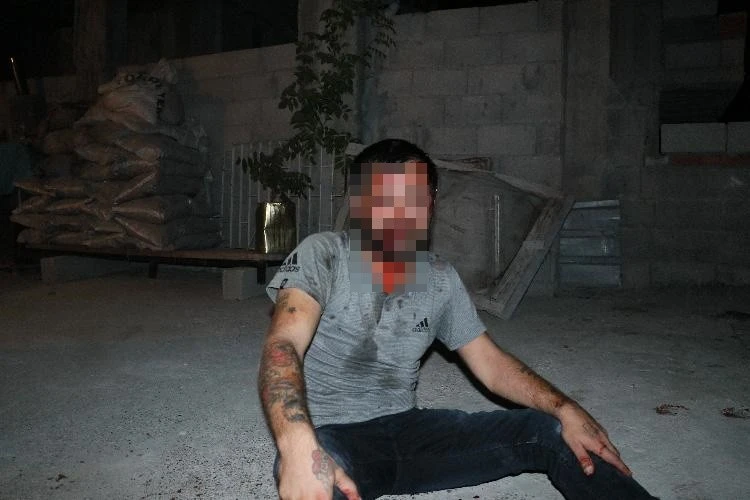 Hırsız ev sahibini görünce bakın ne yaptı...