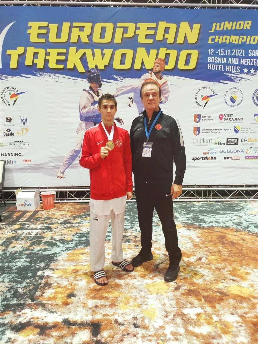 Milli tekvandocu Ömer Faruk Dayıoğlu'ndan altın madalya