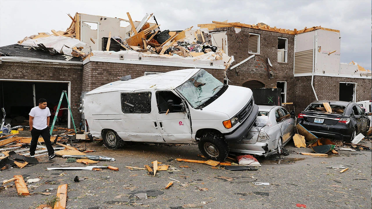 ABD'deki hortum felaketinin bedeli ağır olacak! Zararın 5 milyar doları bulması tahmin ediliyor