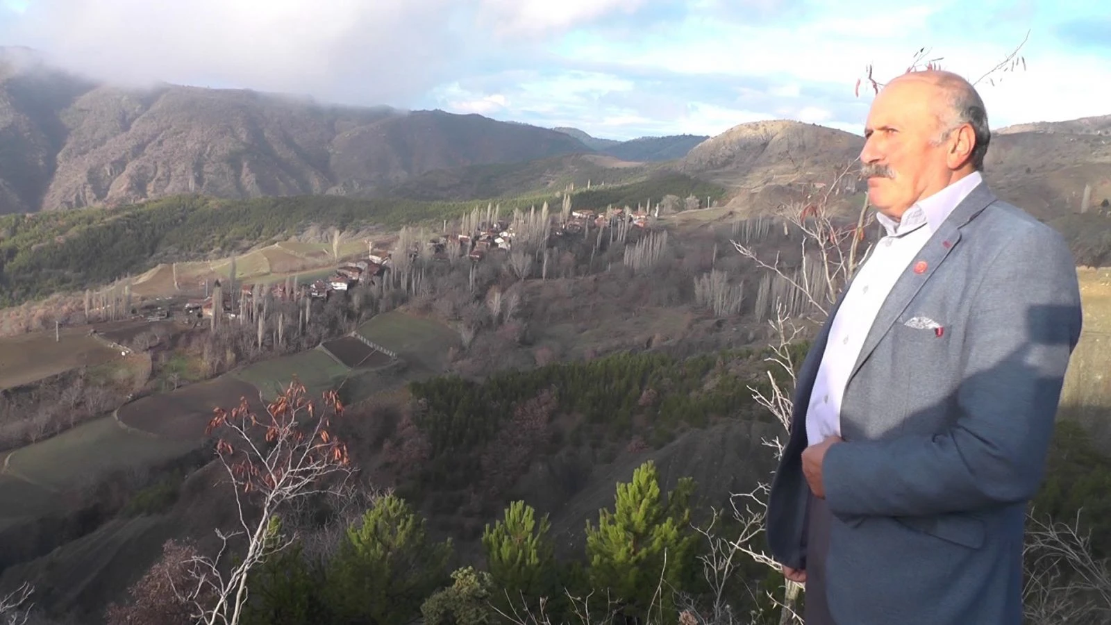 Heyelan korkusuyla yaşayan köylüler yardım bekliyor