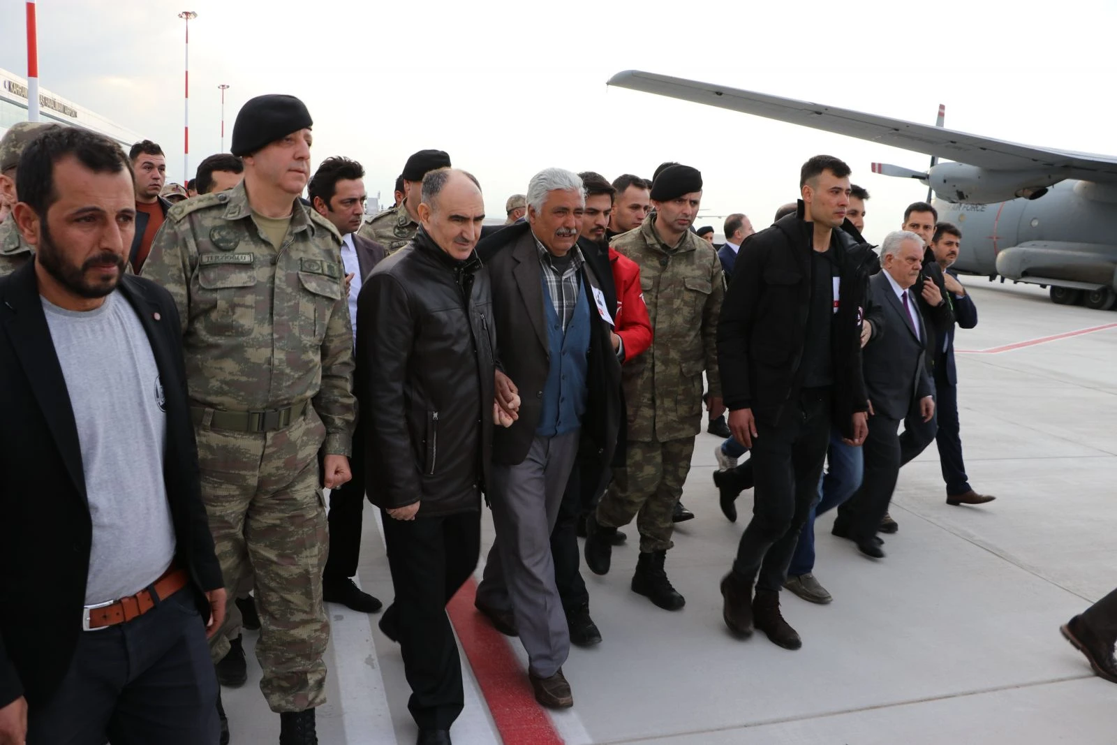 Kahramanmaraşlı şehidi aynı bölgede görev yaptığı kardeşi getirdi