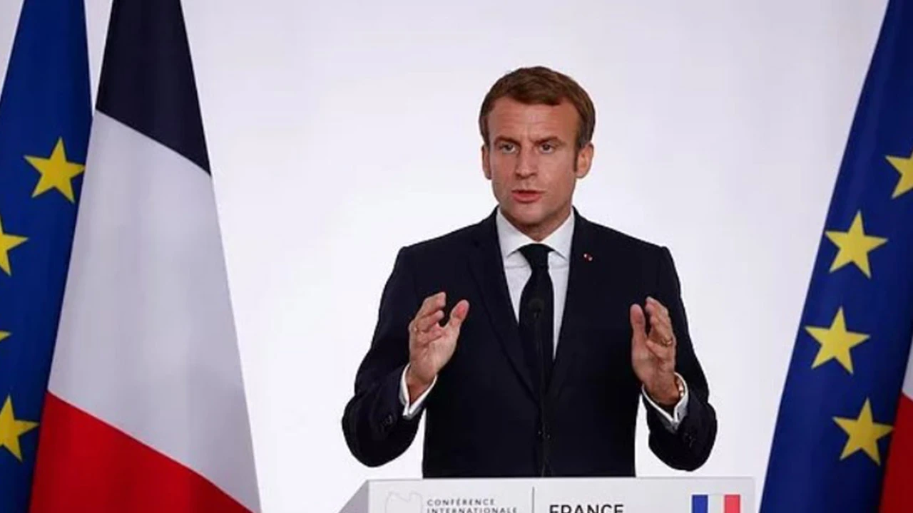 Fransa bayrağı değişti mi, neden değişti? Yeni Fransa bayrağı renkleri ne oldu, nasıl görünüyor? Macron'un kararı...