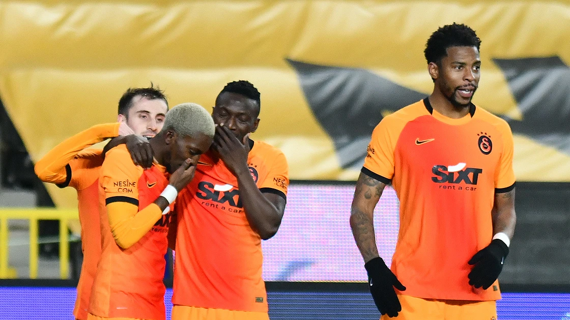 Galatasaray deplasmanda 3 puanı aldı