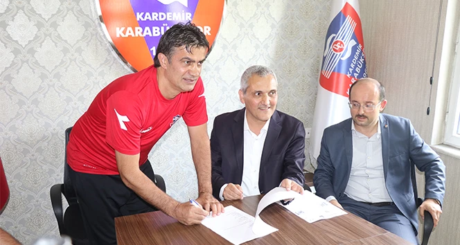 Kardemir Karabükspor'un yeni teknik direktörü belli oldu