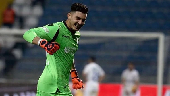 Liverpool taraftarları Türk oyuncuyu seçti