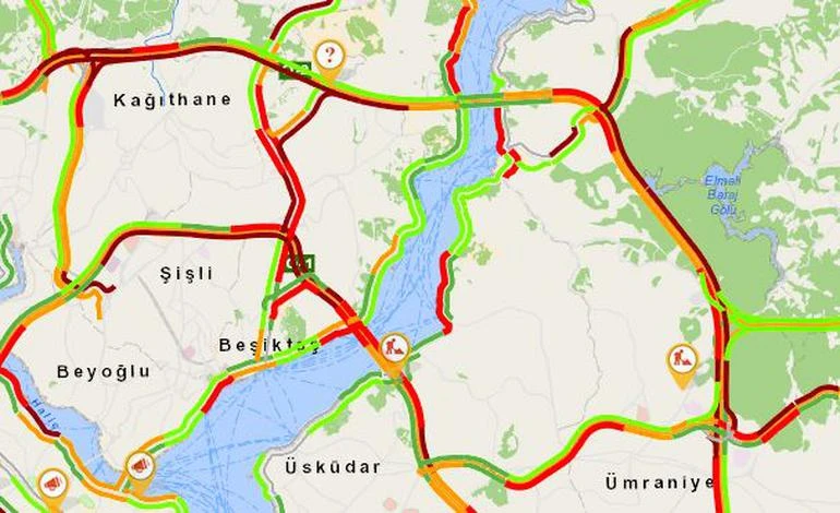 İstanbul'da tatil trafiği başladı...E-5'te yoğun trafik...