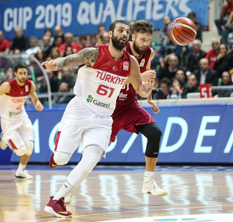 Milliler galibiyetle başladı!