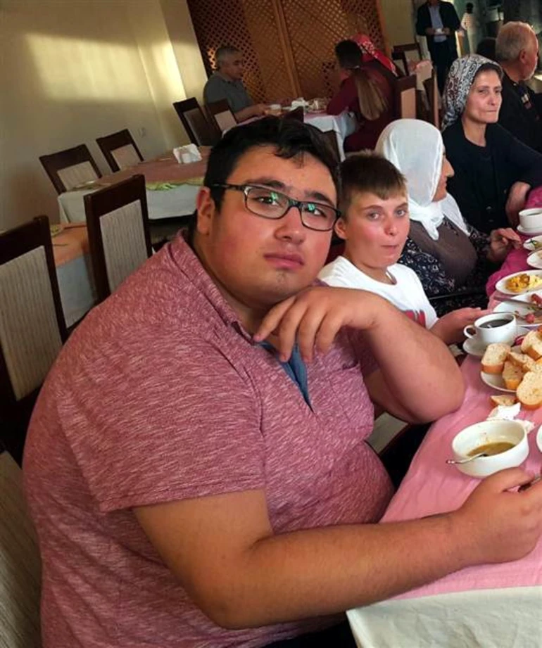 Arkadaşları alay edince 6 ayda 56 kilo verdi