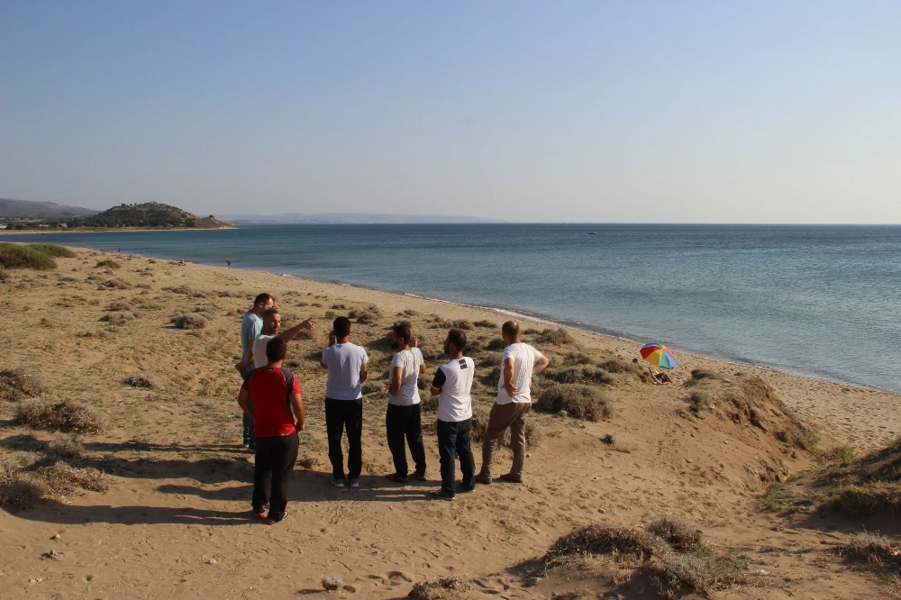 Lastik botla denizde sürüklenen genç kayboldu