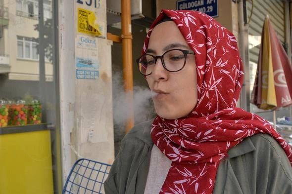 Bu dondurmayı yiyenden duman çıkıyor