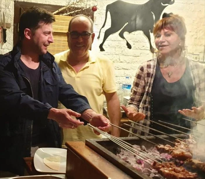 Ukrayna Devlet Başkanı memurlara döner yemelerini tavsiye etti