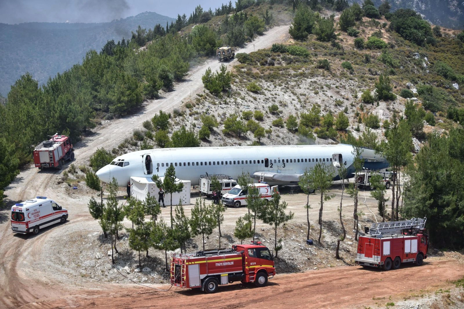 Türkiye ve KKTC'den nefes kesen tatbikat