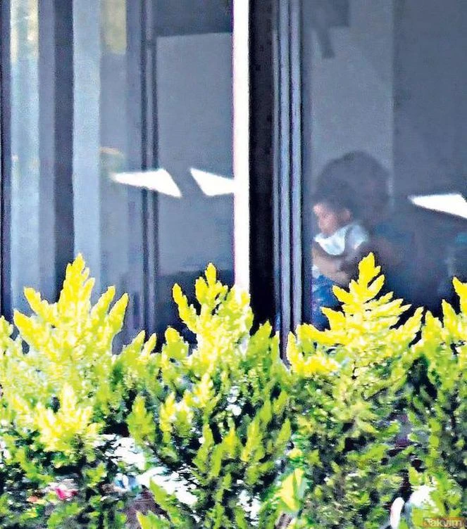 Fahriye Evcen, Burak Özçivit ve oğulları Karan