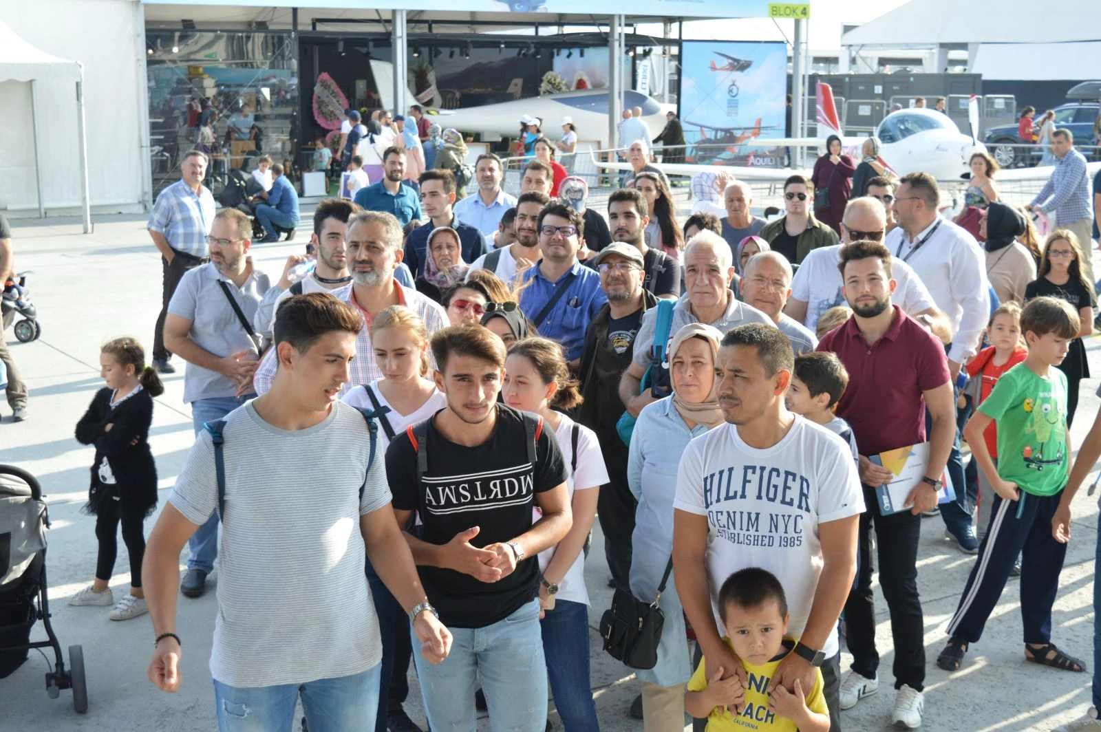 TEKNOFEST'te Airbus A400M uçağı için vatandaşlar kuyruğa girdi