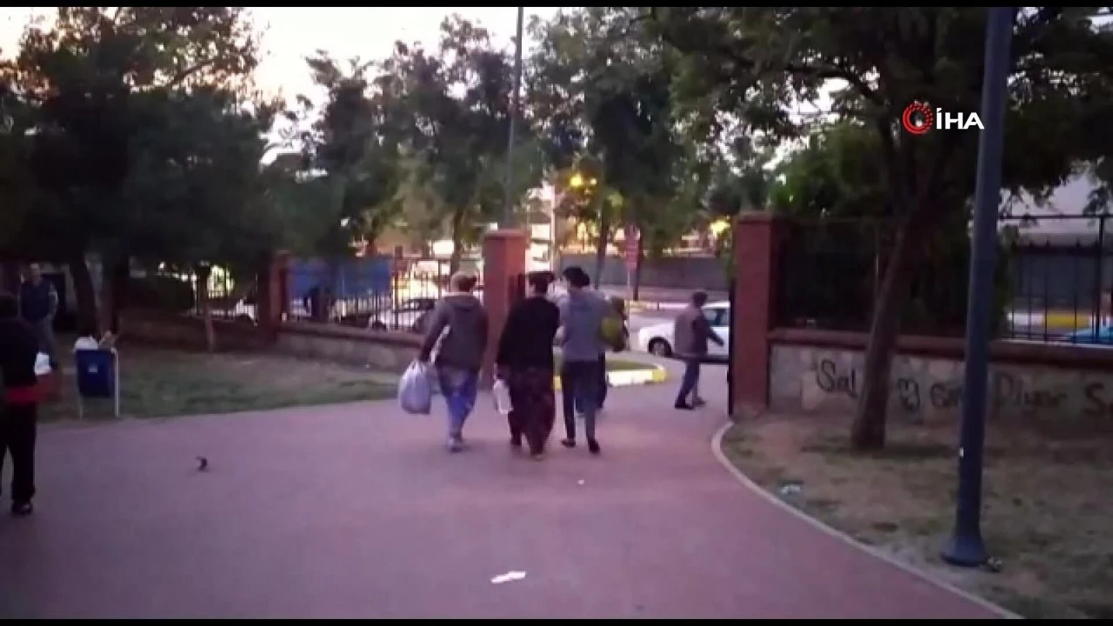 Depremin ertesi günü İstanbullular sabaha böyle uyandı