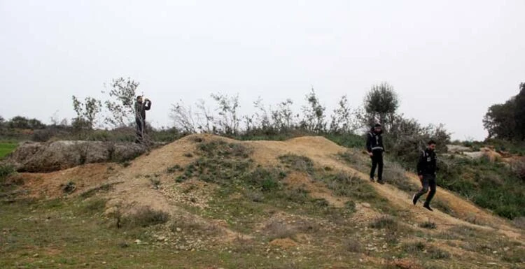 Kral ve ailesinin mezarında bulundu! Görünce apar topar kaçtılar